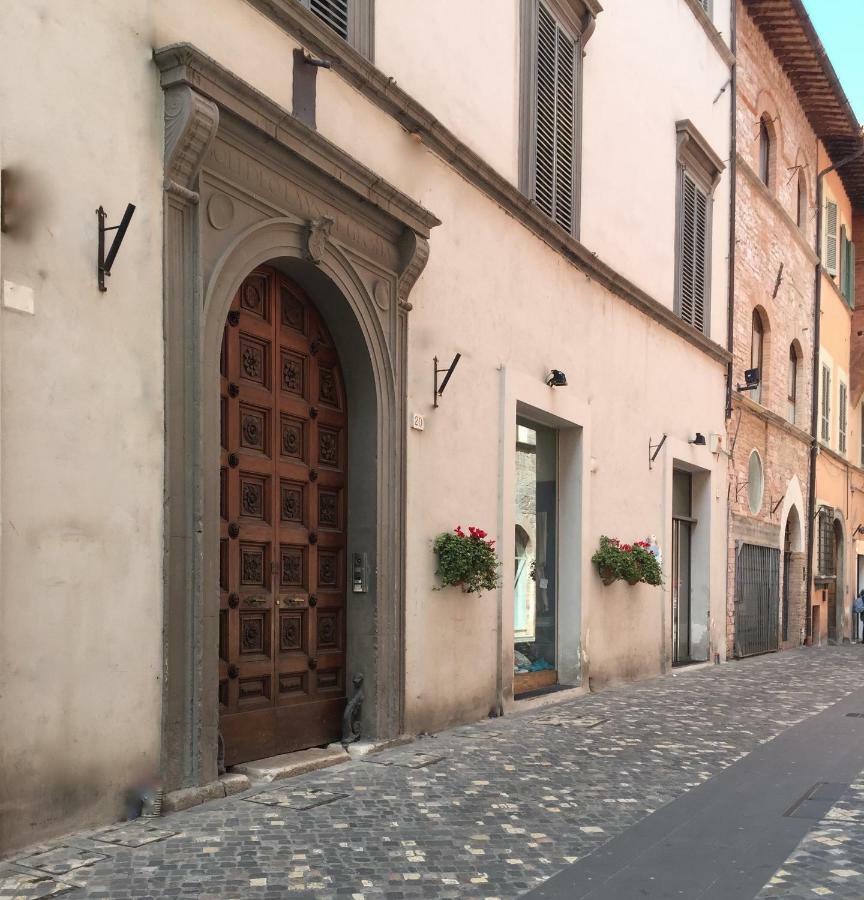 La Corte Affittacamere Foligno Exterior foto